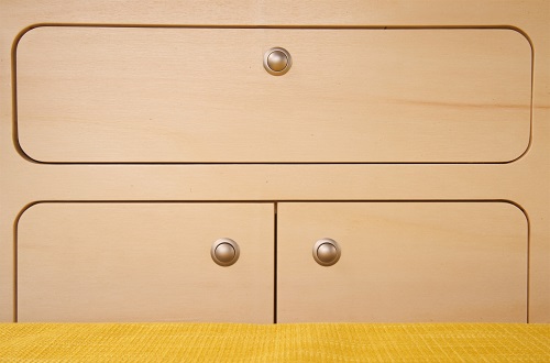 Push button handles close up